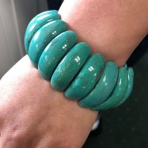 Costume bracelet great for summer!!!